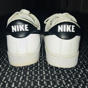 NIKE Court Royale AC Sneakers